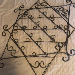 👨‍💻 - Pair of picture holders